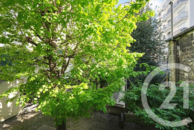 Appartement F5 à vendre - 5 pièces - 80.0 m2 - PARIS - 75015 - ILE-DE-FRANCE - Century 21 Immoside Lecourbe Vaugirard