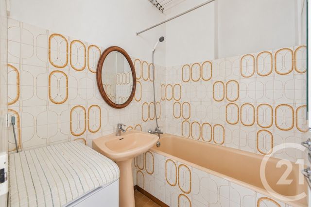 Appartement à vendre - 3 pièces - 55.13 m2 - PARIS - 75015 - ILE-DE-FRANCE - Century 21 Immoside Lecourbe Vaugirard