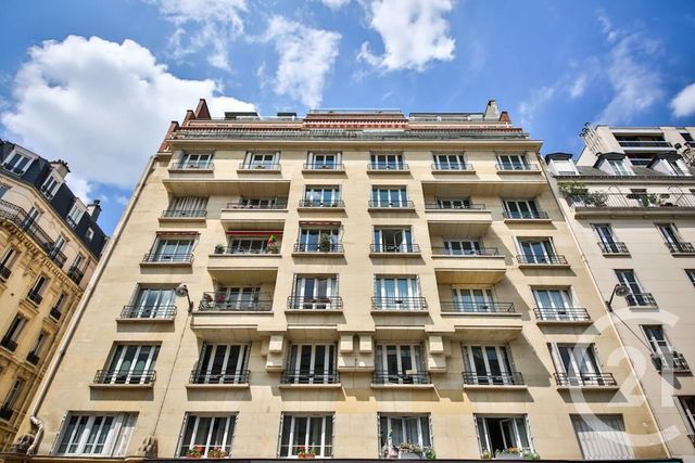  - PARIS - 