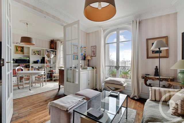 Appartement F4 à vendre - 4 pièces - 70.0 m2 - PARIS - 75015 - ILE-DE-FRANCE - Century 21 Immoside Lecourbe Vaugirard