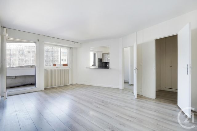 Appartement F2 à vendre - 2 pièces - 55.3 m2 - PARIS - 75015 - ILE-DE-FRANCE - Century 21 Immoside Lecourbe Vaugirard
