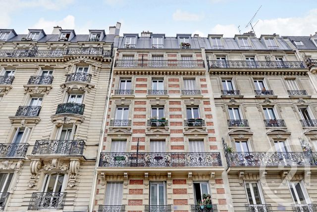  - PARIS - 