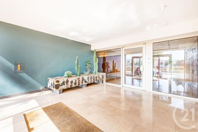 Appartement F3 à vendre - 3 pièces - 70.77 m2 - PARIS - 75016 - ILE-DE-FRANCE - Century 21 Immoside Lecourbe Vaugirard