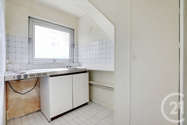 Appartement F1 à vendre - 1 pièce - 25.7 m2 - PARIS - 75015 - ILE-DE-FRANCE - Century 21 Immoside Lecourbe Vaugirard