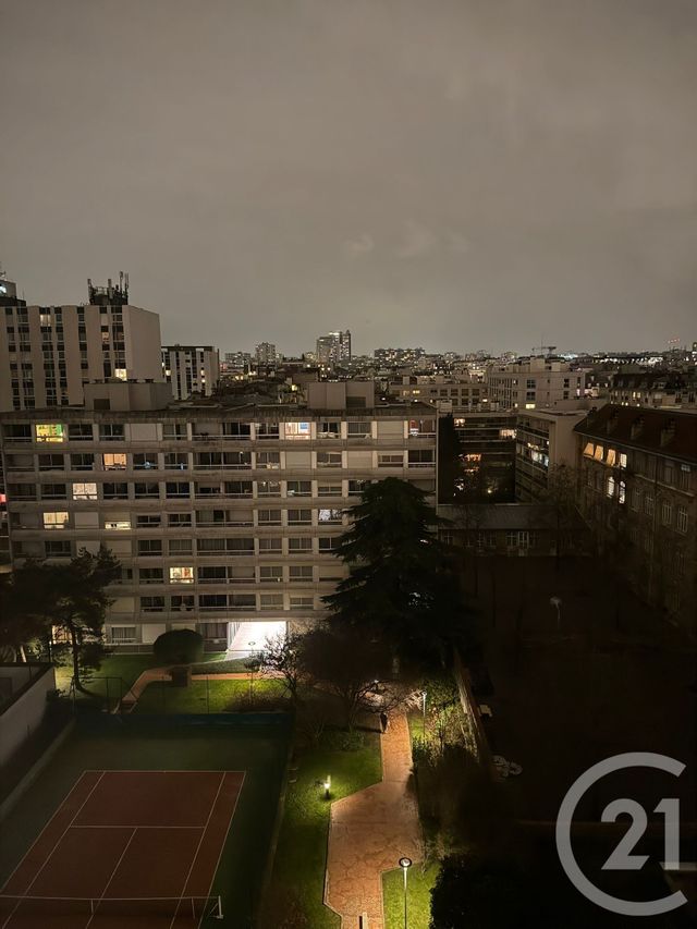  - PARIS - 