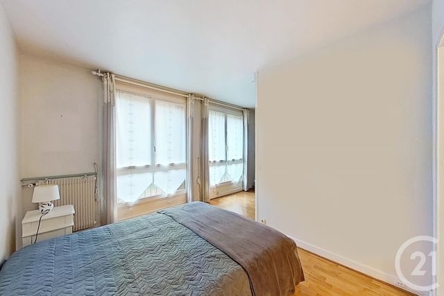 Appartement F1 bis à louer - 2 pièces - 45.05 m2 - PARIS - 75011 - ILE-DE-FRANCE - Century 21 Immoside Lecourbe Vaugirard