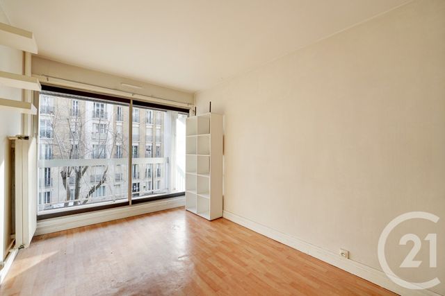 Appartement F1 à vendre PARIS