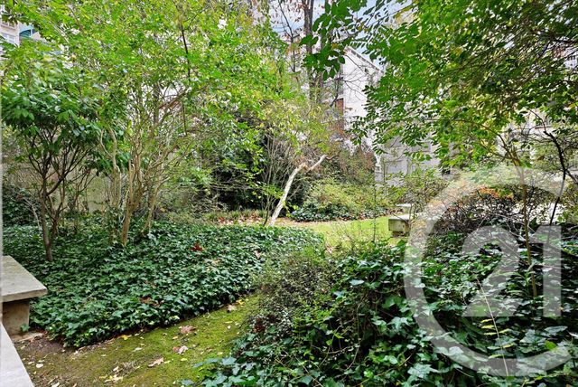 Afficher la photo en grand Appartement F2 à vendre - 2 pièces - 43.85 m2 - PARIS - 75015 - ILE-DE-FRANCE - Century 21 Immoside Lecourbe Vaugirard