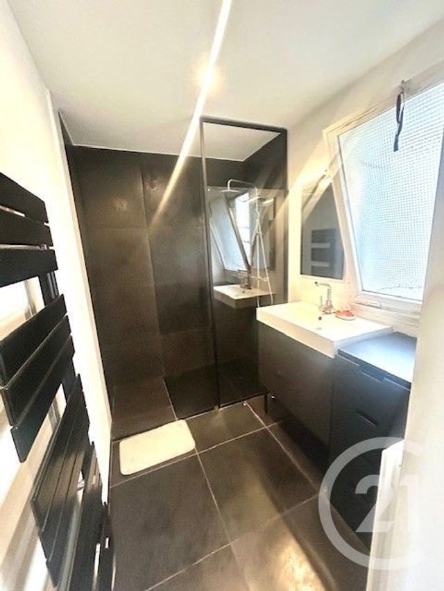 Appartement à louer - 3 pièces - 69.94 m2 - PARIS - 75016 - ILE-DE-FRANCE - Century 21 Immoside Lecourbe Vaugirard