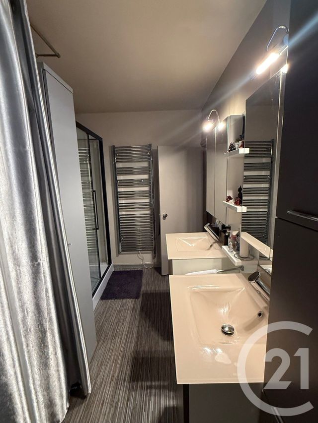 Appartement F4 à louer - 4 pièces - 82.37 m2 - PARIS - 75015 - ILE-DE-FRANCE - Century 21 Immoside Lecourbe Vaugirard