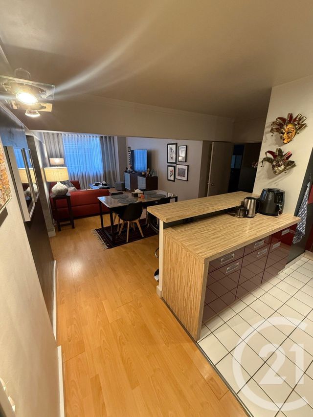 Appartement F3 à louer - 3 pièces - 82.37 m2 - PARIS - 75015 - ILE-DE-FRANCE - Century 21 Immoside Lecourbe Vaugirard