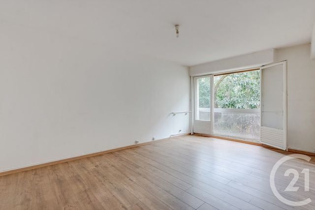 Appartement F1 à vendre - 1 pièce - 35.76 m2 - PARIS - 75015 - ILE-DE-FRANCE - Century 21 Immoside Lecourbe Vaugirard