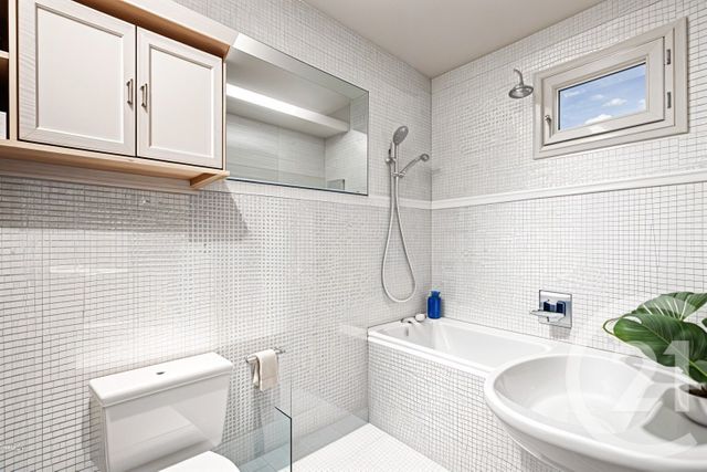 Appartement F1 à vendre - 1 pièce - 35.76 m2 - PARIS - 75015 - ILE-DE-FRANCE - Century 21 Immoside Lecourbe Vaugirard