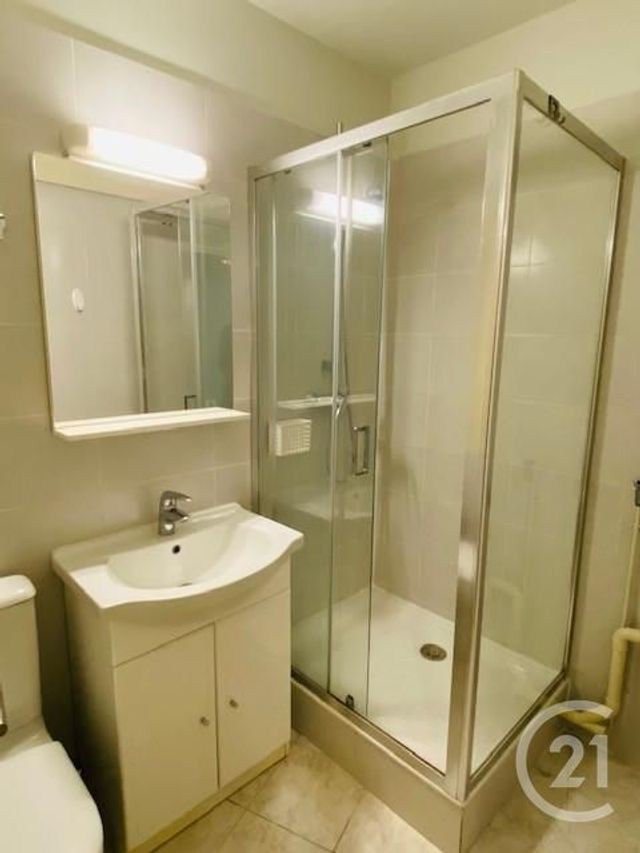 Appartement F1 à louer - 1 pièce - 28.0 m2 - PARIS - 75015 - ILE-DE-FRANCE - Century 21 Immoside Lecourbe Vaugirard