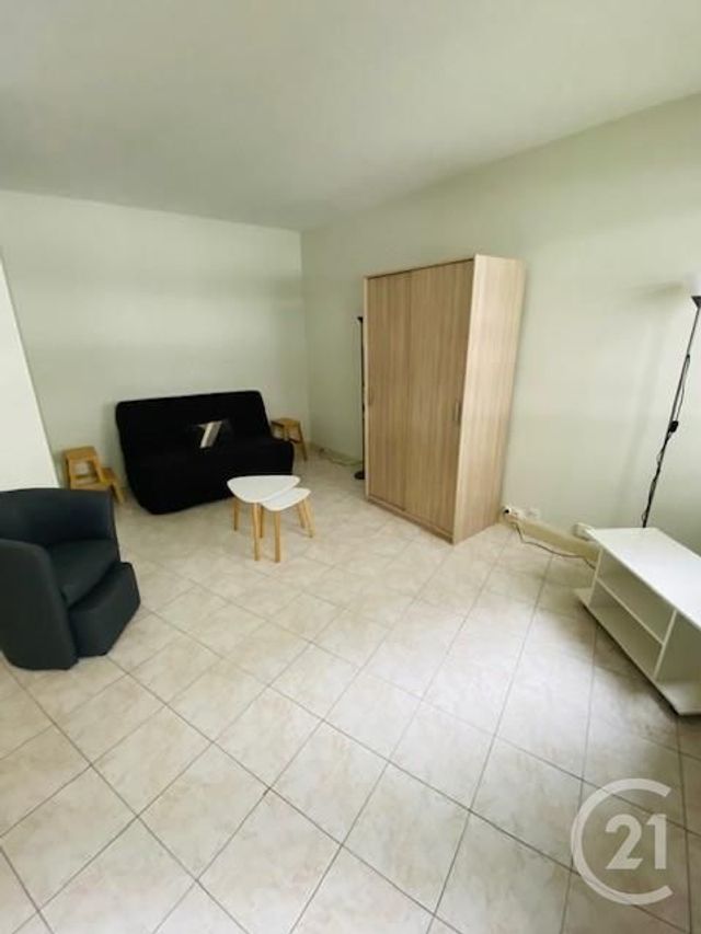 Appartement F1 à louer PARIS