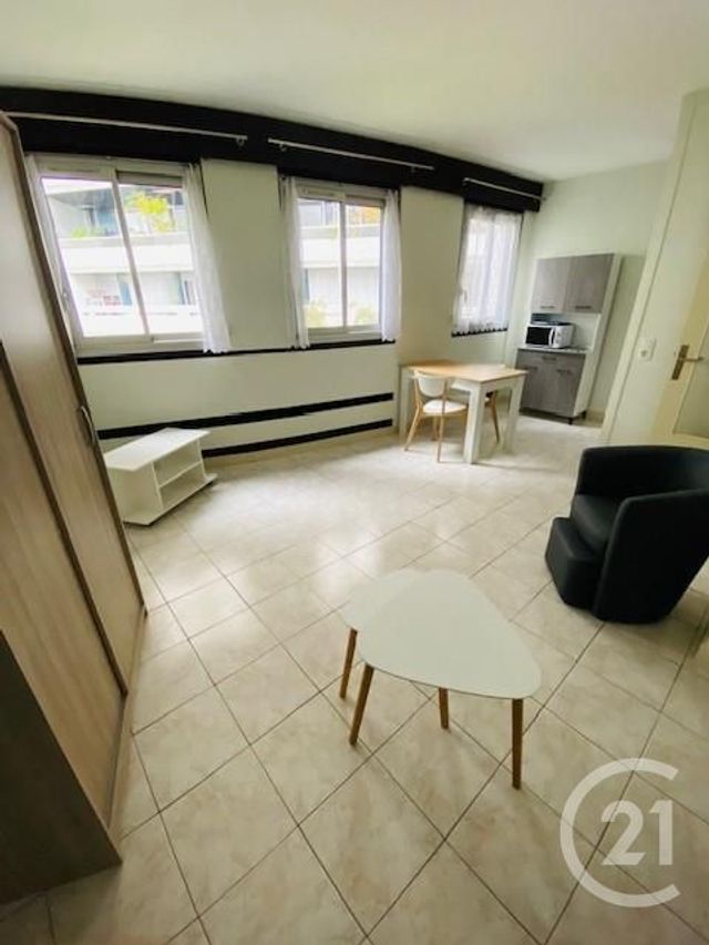 Appartement F1 à louer - 1 pièce - 28.0 m2 - PARIS - 75015 - ILE-DE-FRANCE - Century 21 Immoside Lecourbe Vaugirard