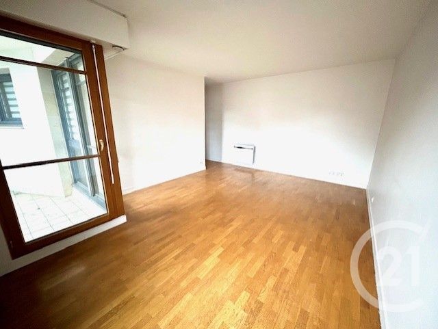 Appartement F1 à louer - 1 pièce - 34.03 m2 - COURBEVOIE - 92 - ILE-DE-FRANCE - Century 21 Immoside Lecourbe Vaugirard
