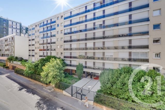 Appartement F2 à vendre - 2 pièces - 35.75 m2 - PARIS - 75015 - ILE-DE-FRANCE - Century 21 Immoside Lecourbe Vaugirard