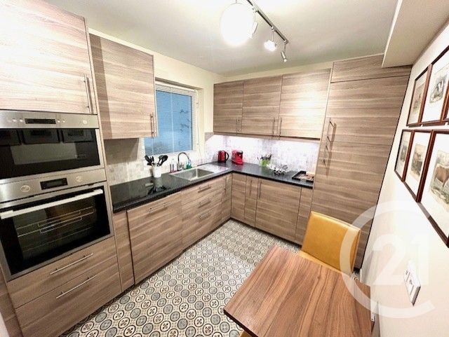 Appartement à louer - 2 pièces - 61.23 m2 - PARIS - 75015 - ILE-DE-FRANCE - Century 21 Immoside Lecourbe Vaugirard