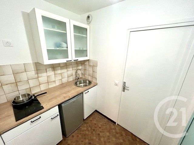 Appartement F1 à louer - 1 pièce - 23.0 m2 - PARIS - 75015 - ILE-DE-FRANCE - Century 21 Immoside Lecourbe Vaugirard