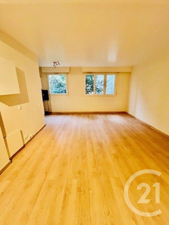 Appartement F1 à louer PARIS