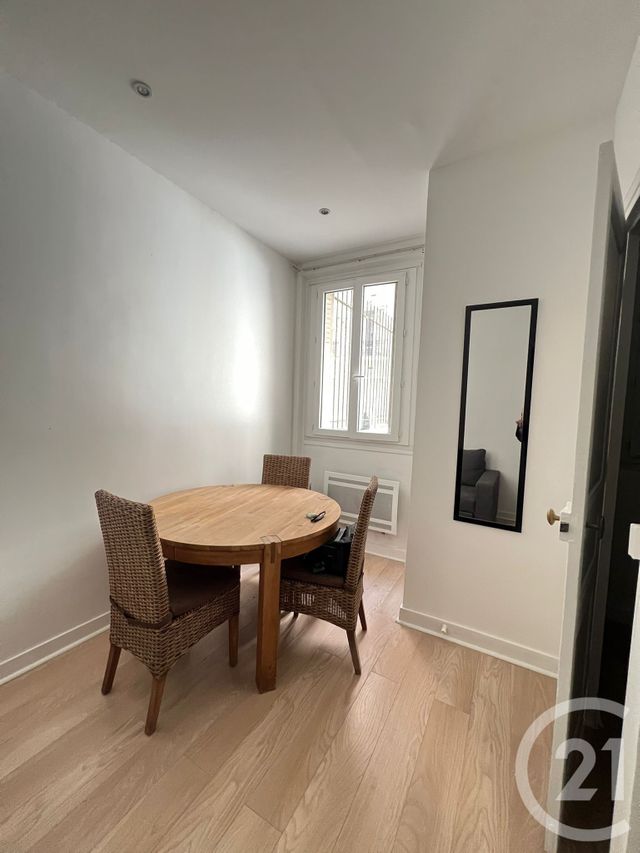 Appartement F2 à louer - 2 pièces - 41.96 m2 - PARIS - 75015 - ILE-DE-FRANCE - Century 21 Immoside Lecourbe Vaugirard