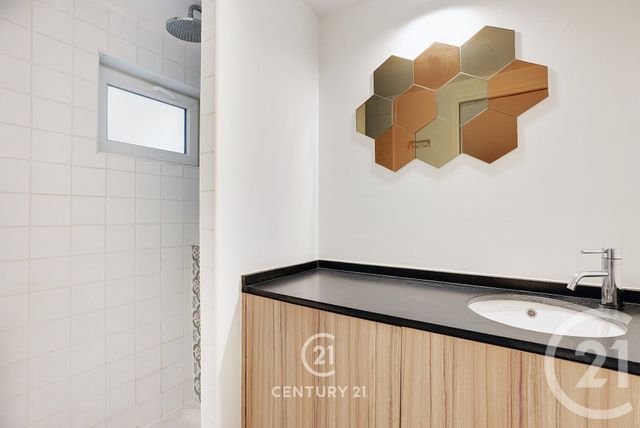 Appartement F1 à vendre - 1 pièce - 26.06 m2 - PARIS - 75018 - ILE-DE-FRANCE - Century 21 Immoside Lecourbe Vaugirard