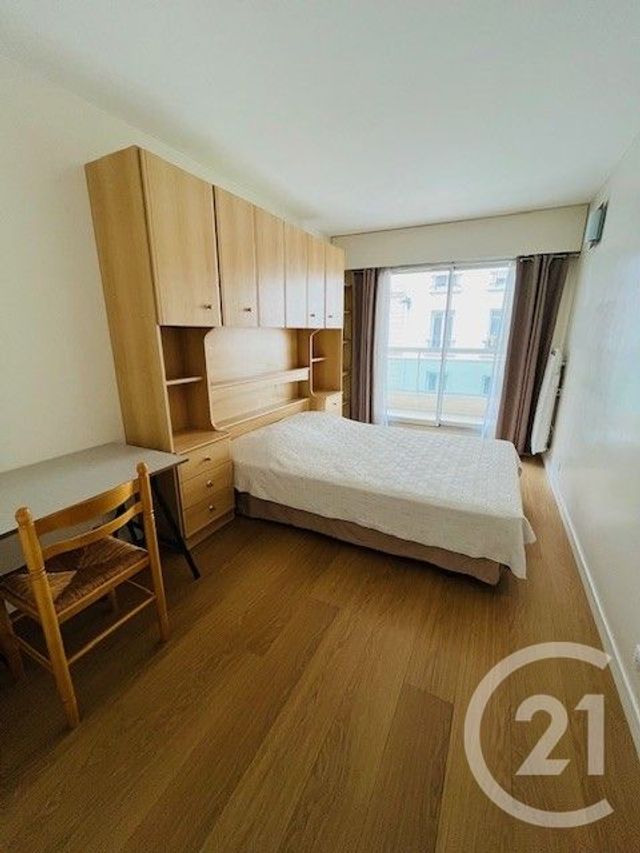 Appartement F3 à louer - 3 pièces - 64.57 m2 - PARIS - 75015 - ILE-DE-FRANCE - Century 21 Immoside Lecourbe Vaugirard