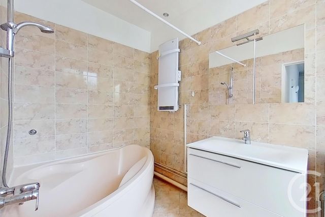 Appartement F2 à louer - 2 pièces - 57.49 m2 - PARIS - 75015 - ILE-DE-FRANCE - Century 21 Immoside Lecourbe Vaugirard