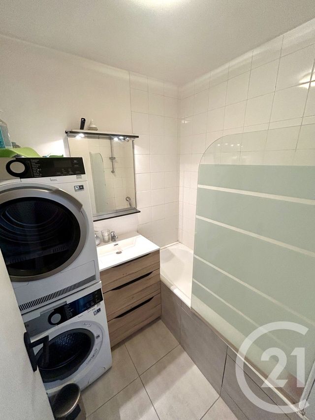 Appartement F2 à louer - 2 pièces - 43.7 m2 - PARIS - 75015 - ILE-DE-FRANCE - Century 21 Immoside Lecourbe Vaugirard