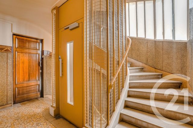 Appartement T2 à vendre - 2 pièces - 49.71 m2 - PARIS - 75015 - ILE-DE-FRANCE - Century 21 Immoside Lecourbe Vaugirard