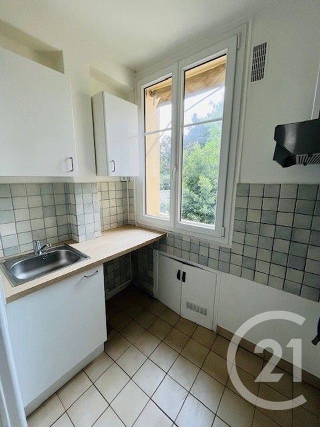 Appartement F3 à louer - 3 pièces - 55.7 m2 - MONTROUGE - 92 - ILE-DE-FRANCE - Century 21 Immoside Lecourbe Vaugirard