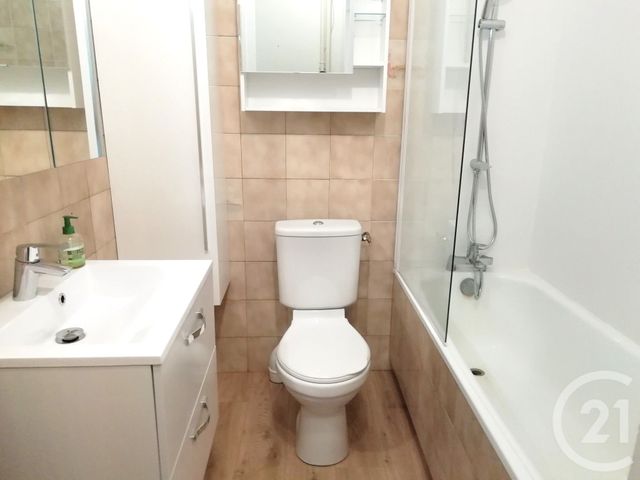 Appartement à louer - 3 pièces - 74.21 m2 - PARIS - 75015 - ILE-DE-FRANCE - Century 21 Immoside Lecourbe Vaugirard