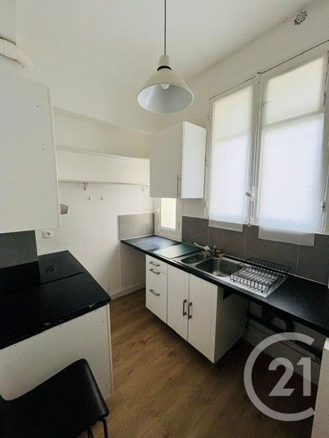Appartement à louer - 3 pièces - 74.21 m2 - PARIS - 75015 - ILE-DE-FRANCE - Century 21 Immoside Lecourbe Vaugirard