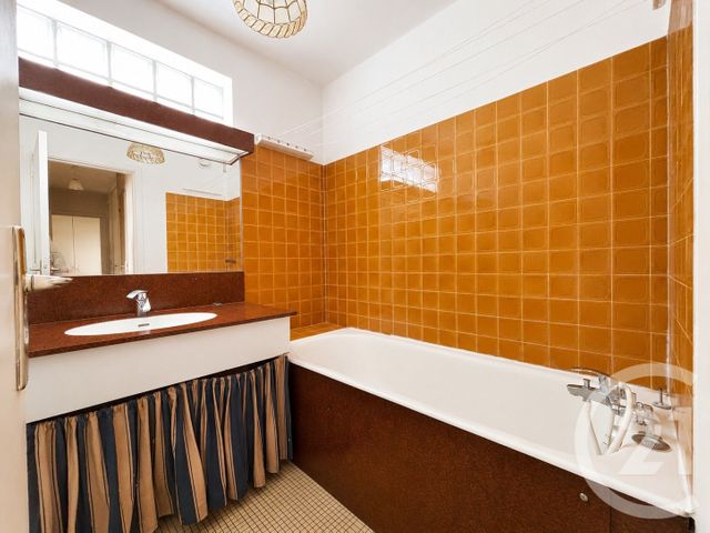 Appartement F2 à vendre - 2 pièces - 49.8 m2 - PARIS - 75015 - ILE-DE-FRANCE - Century 21 Immoside Lecourbe Vaugirard
