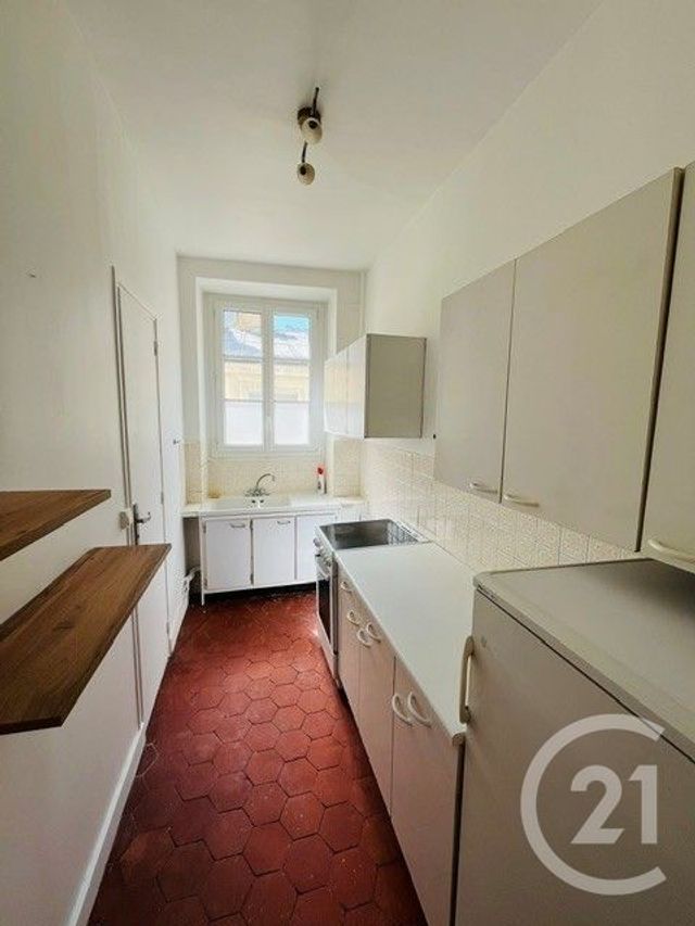 Appartement F3 à louer - 3 pièces - 52.3 m2 - PARIS - 75015 - ILE-DE-FRANCE - Century 21 Immoside Lecourbe Vaugirard