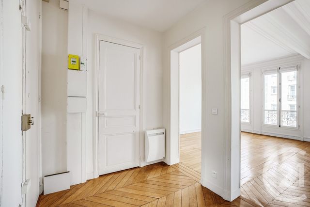 Appartement T3 à vendre - 3 pièces - 61.8 m2 - PARIS - 75015 - ILE-DE-FRANCE - Century 21 Immoside Lecourbe Vaugirard