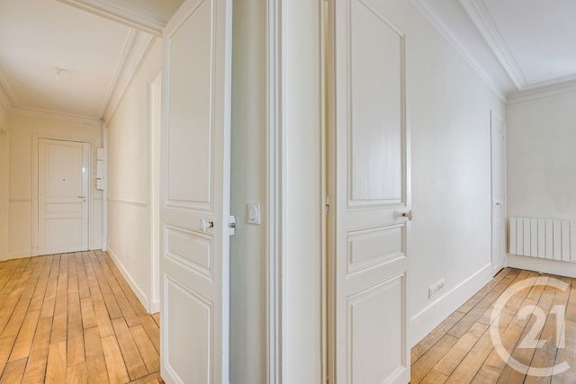 Appartement T2 à vendre - 2 pièces - 47.4 m2 - PARIS - 75015 - ILE-DE-FRANCE - Century 21 Immoside Lecourbe Vaugirard
