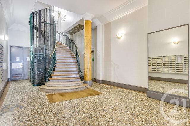 Appartement F2 à vendre - 2 pièces - 25.3 m2 - PARIS - 75015 - ILE-DE-FRANCE - Century 21 Immoside Lecourbe Vaugirard
