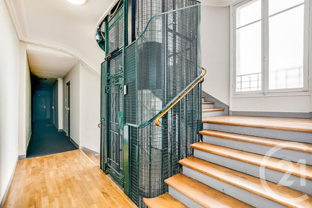 Appartement F2 à vendre - 2 pièces - 25.3 m2 - PARIS - 75015 - ILE-DE-FRANCE - Century 21 Immoside Lecourbe Vaugirard