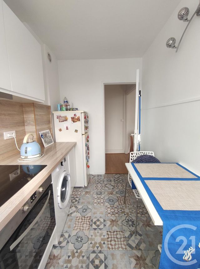 Appartement F2 à louer - 2 pièces - 40.8 m2 - PARIS - 75015 - ILE-DE-FRANCE - Century 21 Immoside Lecourbe Vaugirard