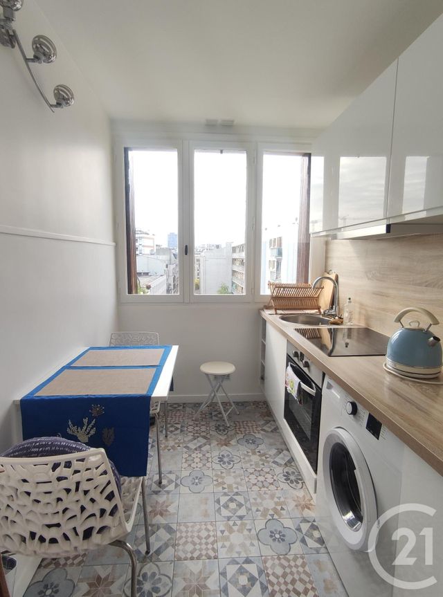 Appartement F2 à louer - 2 pièces - 40.8 m2 - PARIS - 75015 - ILE-DE-FRANCE - Century 21 Immoside Lecourbe Vaugirard