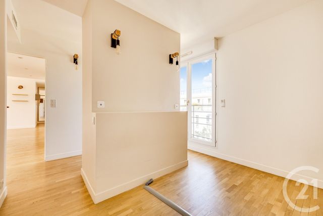 Appartement F4 à louer - 4 pièces - 88.0 m2 - MONTROUGE - 92 - ILE-DE-FRANCE - Century 21 Immoside Lecourbe Vaugirard