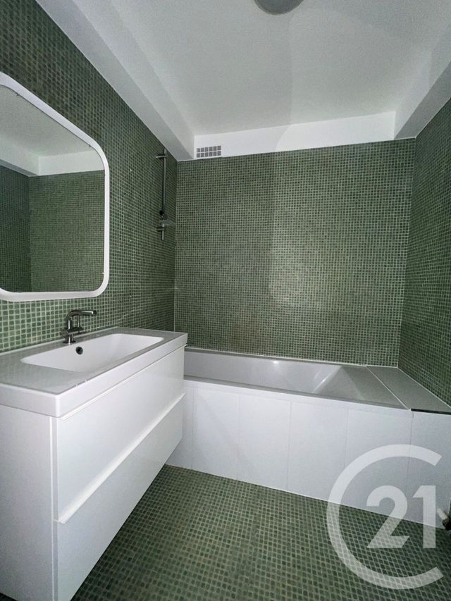 Appartement F3 à louer - 3 pièces - 78.4 m2 - PARIS - 75007 - ILE-DE-FRANCE - Century 21 Immoside Lecourbe Vaugirard