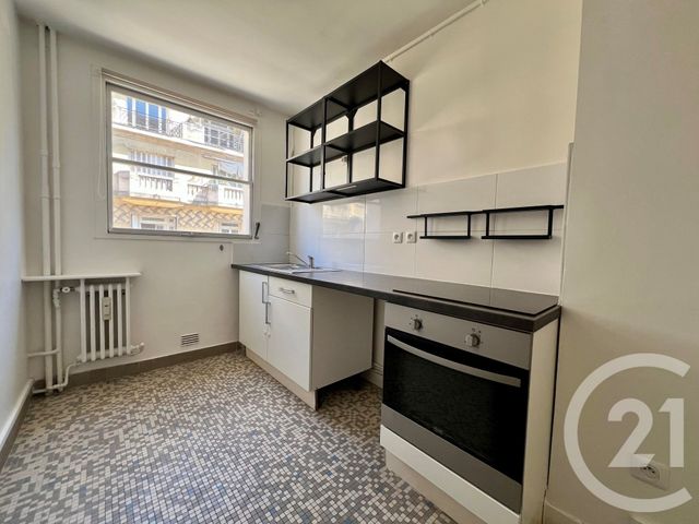 Appartement F3 à louer - 3 pièces - 78.4 m2 - PARIS - 75007 - ILE-DE-FRANCE - Century 21 Immoside Lecourbe Vaugirard