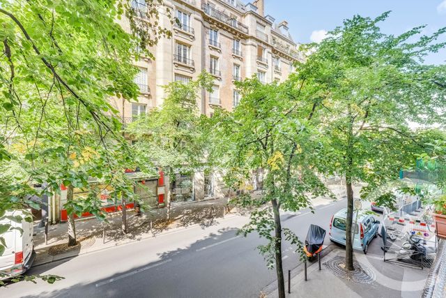 Appartement F2 à vendre - 2 pièces - 49.58 m2 - PARIS - 75015 - ILE-DE-FRANCE - Century 21 Immoside Lecourbe Vaugirard