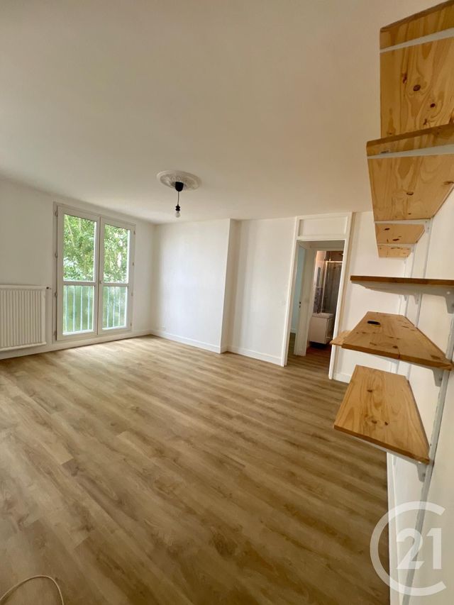 Appartement F2 à louer - 2 pièces - 39.26 m2 - MONTREUIL - 93 - ILE-DE-FRANCE - Century 21 Immoside Lecourbe Vaugirard