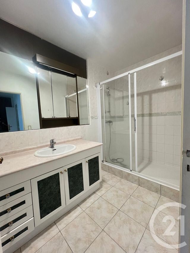 Appartement F3 à louer - 3 pièces - 74.26 m2 - PARIS - 75015 - ILE-DE-FRANCE - Century 21 Immoside Lecourbe Vaugirard