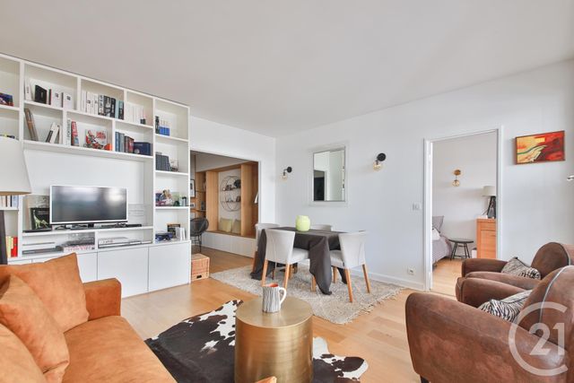 Appartement F2 à vendre - 2 pièces - 70.48 m2 - PARIS - 75015 - ILE-DE-FRANCE - Century 21 Immoside Lecourbe Vaugirard