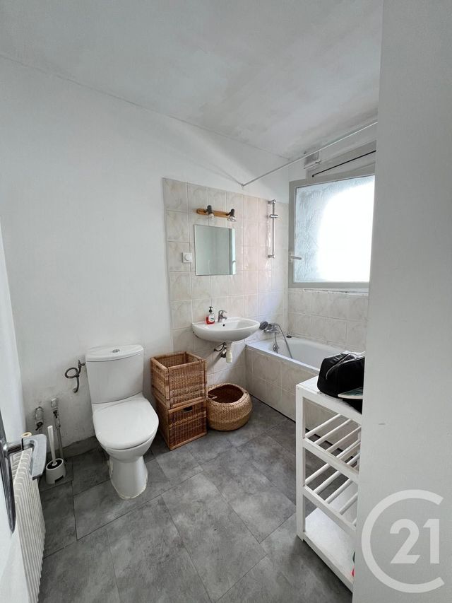 Appartement F1 à louer - 1 pièce - 23.8 m2 - PARIS - 75015 - ILE-DE-FRANCE - Century 21 Immoside Lecourbe Vaugirard